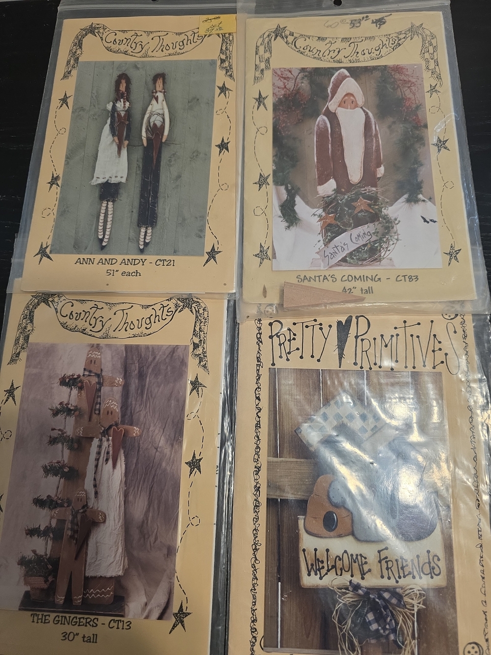 Holiday Folk Art Decor Kit - Brown & White